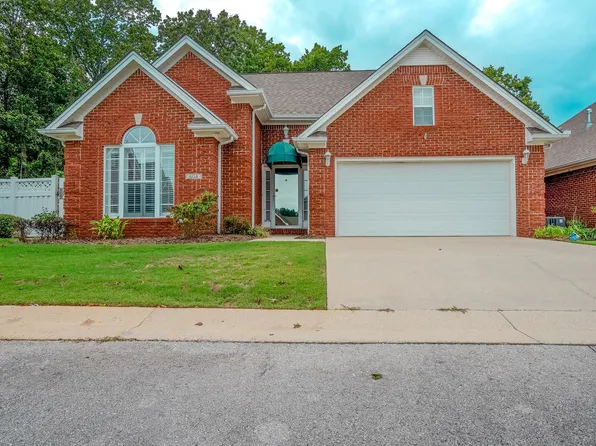 604 Helen Ct, Tuscumbia, AL 35674