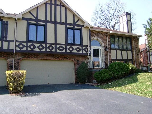 1st image of 9225 Drummond Dr