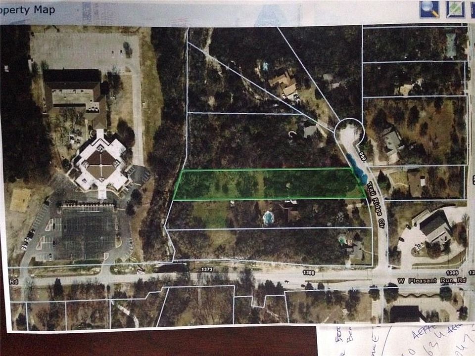 2nd image of 907 Trail Ridge Dr