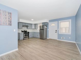 67 Willow Wood Ln FLOOR 1, Staten Island, NY 10308