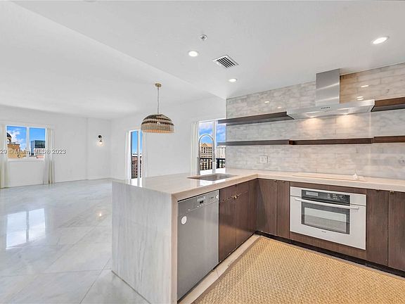 3rd image of 10 Aragon Ave Suite 1117
