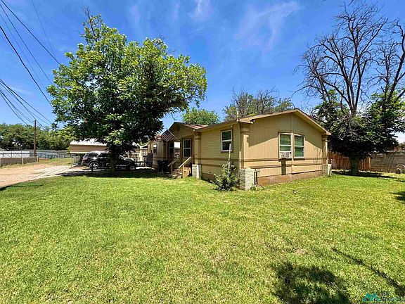 3rd image of 106 S La Huerta Cir