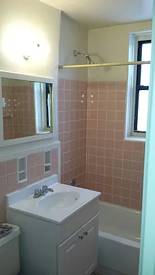 Rented by Smart NY Realty LLC | media 1