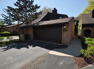 2145 Bordeaux St #35, West Bloomfield, MI 48323