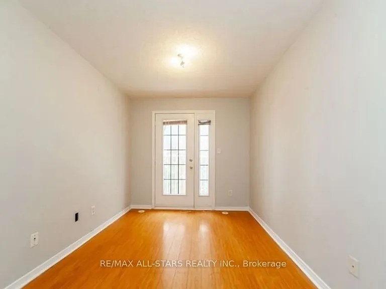 37 Four Winds Dr #105 — Photo 14