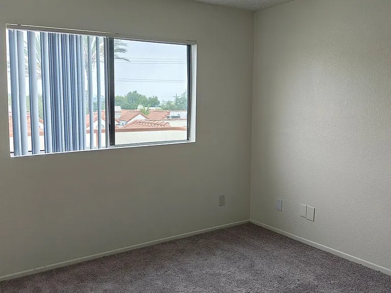 Villa Monaco Apartments — Photo 30