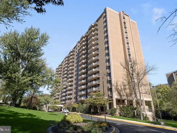 6100 Westchester Park Dr APT 1003, College Park, MD 20740