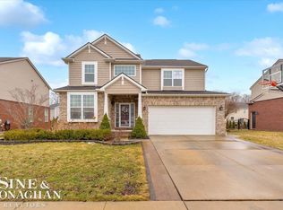 22338 Hythe Dr, Macomb, MI 48044