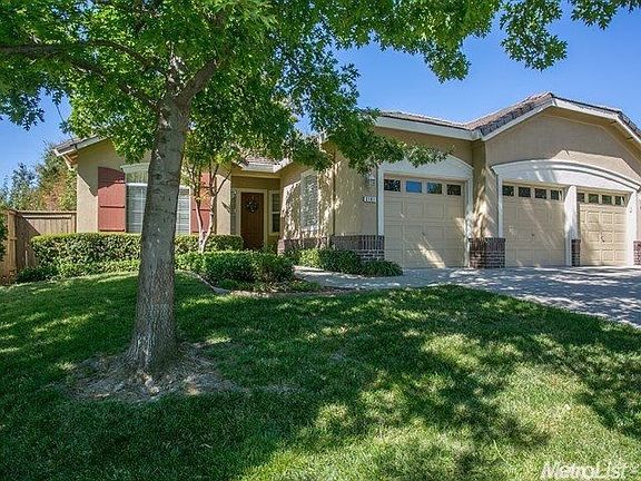 2nd image of 3181 Stonehurst Dr