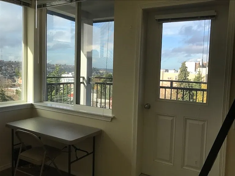 Affordable Studios on Cap Hill! — Photo 15