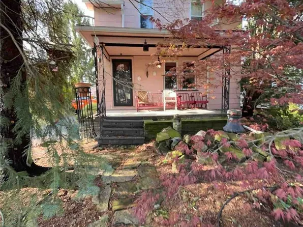 75 Dorothy Ave, Rochester, NY 14615