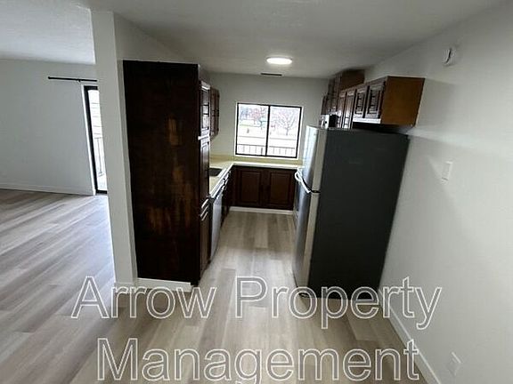 3rd image of 201 E Arbor Ave APT 203E
