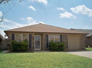 12416 NW 3rd Pl, Yukon, OK 73099