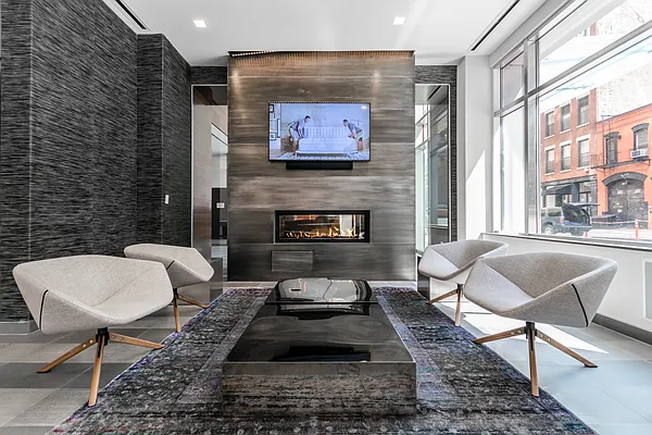 Rented by Bond New York | media 13