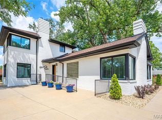 1118 S Laclede Station Rd, Saint Louis, MO 63119