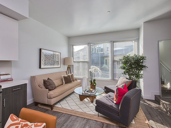 3rd image of 403 S Garrard Blvd Unit 208