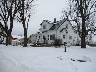S7307 Sandusky Rd, Hillpoint, WI, 53937