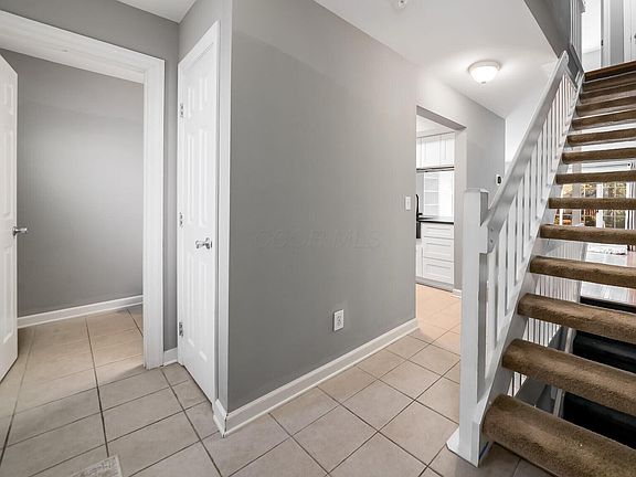 5th image of 2145 Baneberry Ct