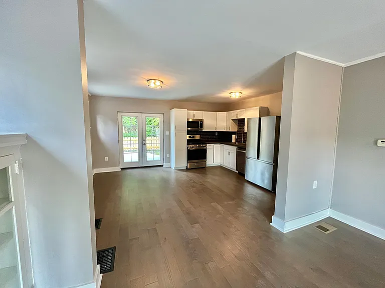 149 Race St — Photo 7