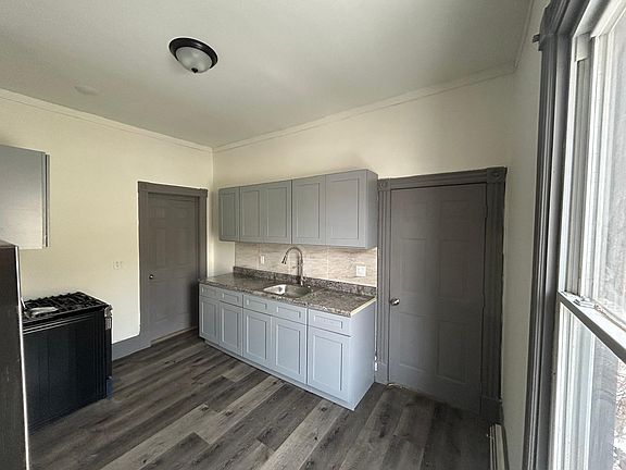 4th image of 58-60 Brookside Ave Floor 1