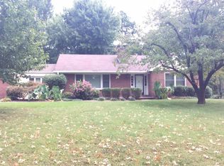 13026 Spanish Pond Rd, Saint Louis, MO 63138