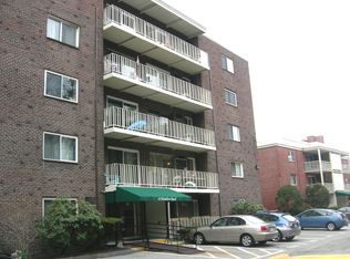 18 Hamilton Rd APT 102, Arlington, MA 02474
