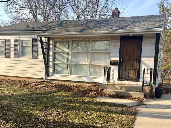 3000 W Carmen Ave, Milwaukee, WI 53209