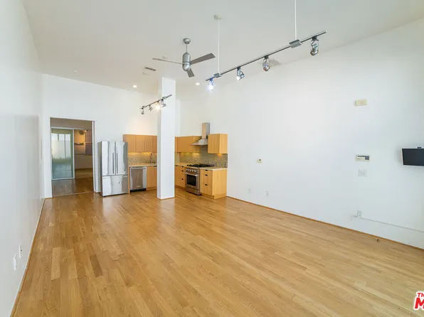 8 Brooks Ave APT 3, Venice, CA 90291