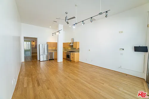 8 Brooks Ave #3 Photo 1