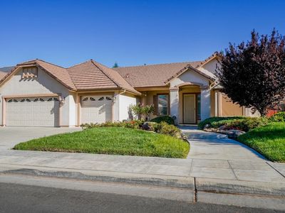 105 W Athens Ave, Clovis, CA, 93611