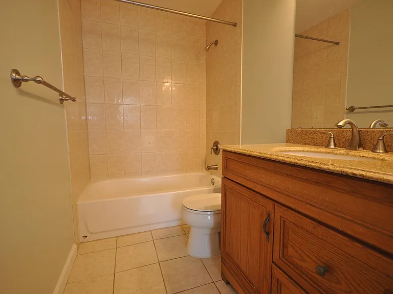 8020 Tamarron Dr — Photo 20