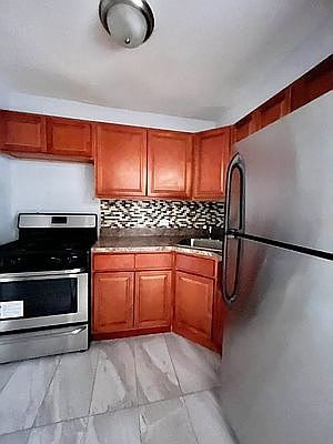 4th image of 499 Ocean Ave APT 6E