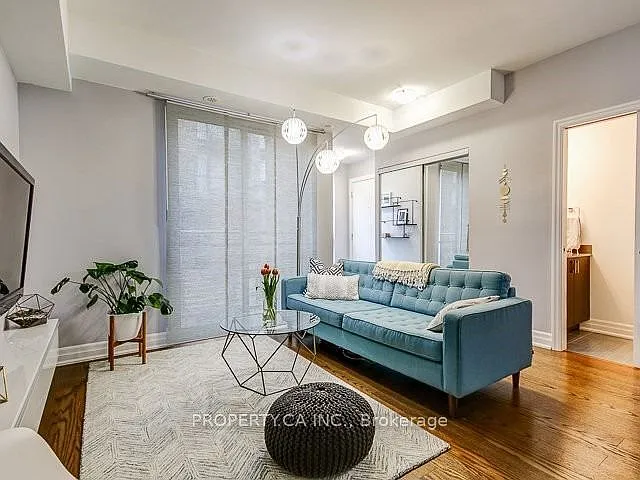 15 Sousa Mendes St #702 — Photo 4