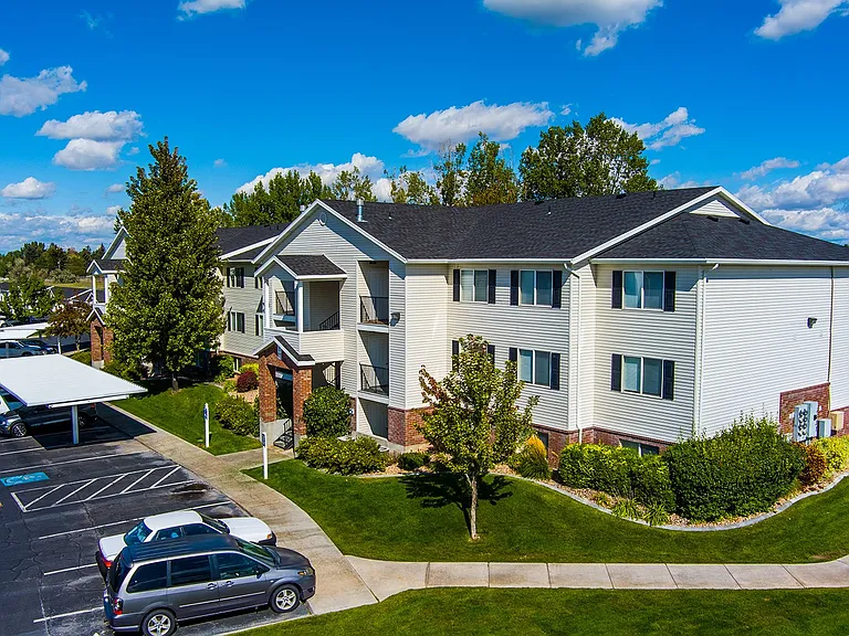 Eagles Landing Apartments — Photo 10