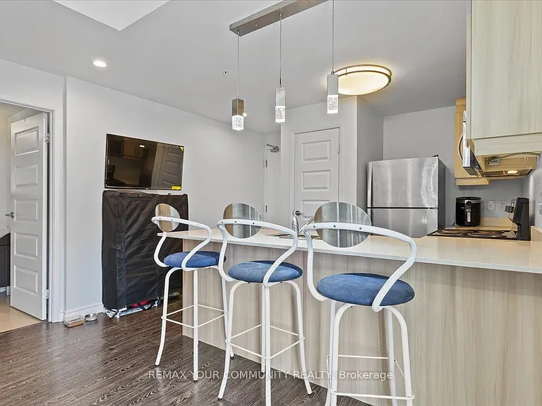 158 King St N #1105 — Photo 14