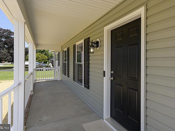 4th image of 409 Kidwell Ave
