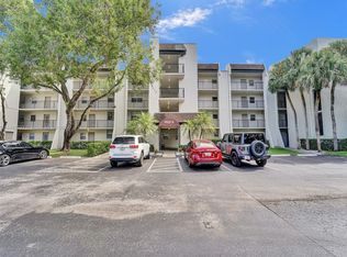 9420 Poinciana Pl APT 212, Davie, FL 33324