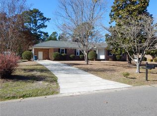 611 Bedford Rd, Fayetteville, NC 28303