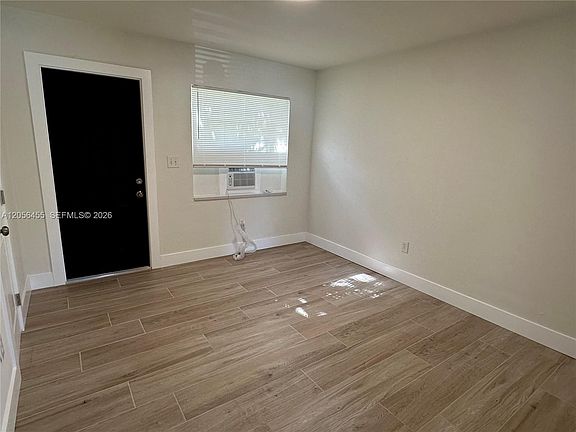 2nd image of 1048 East St #3