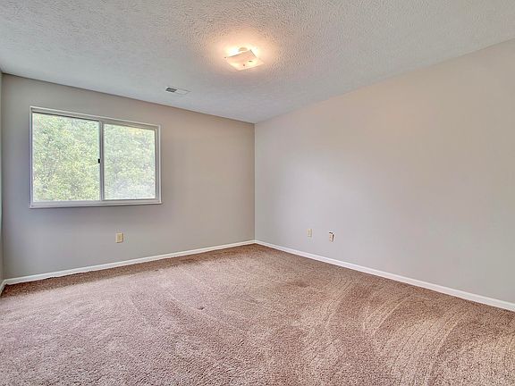 DSC_0628_29_30_31_32Interior01