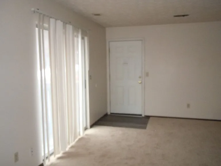 1108 Apache Dr — Photo 3