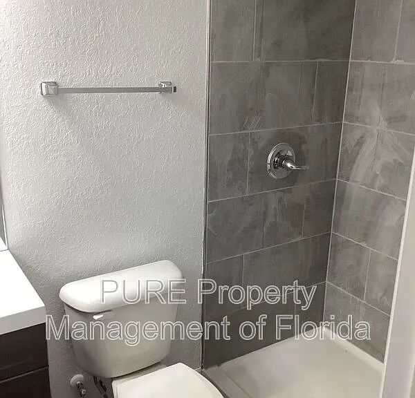 13367 SE 38th Ct — Photo 12