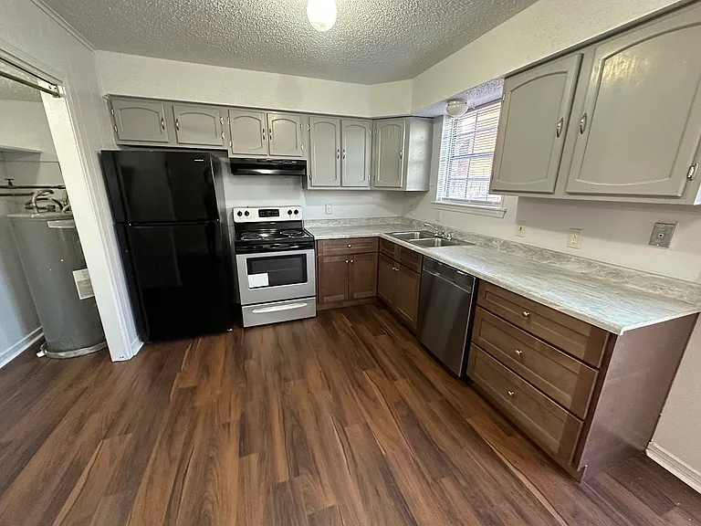 1009 Tallow Tree Ln #122 — Photo 4
