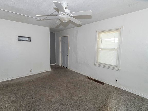 3rd image of 760 S Edison Ave