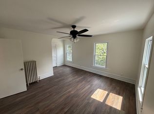 438 S 1st St APT 2F, Dundee, IL 60118