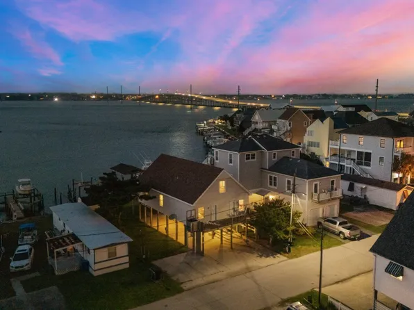 241 Moonlight Drive, Atlantic Beach, NC 28512