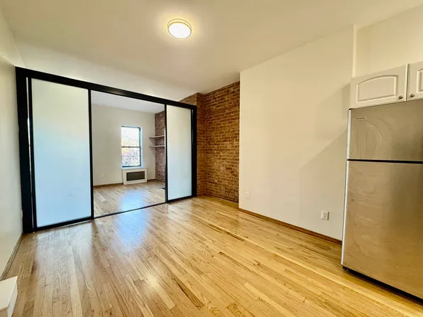 328 East 11th Street image 5 of 13