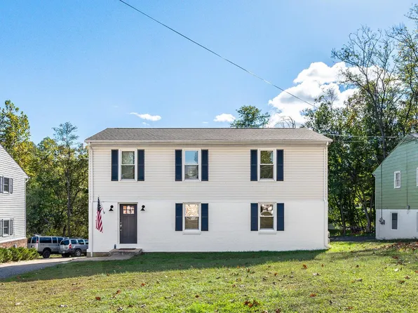 2315 Old Forest Rd, Lynchburg, VA 24501