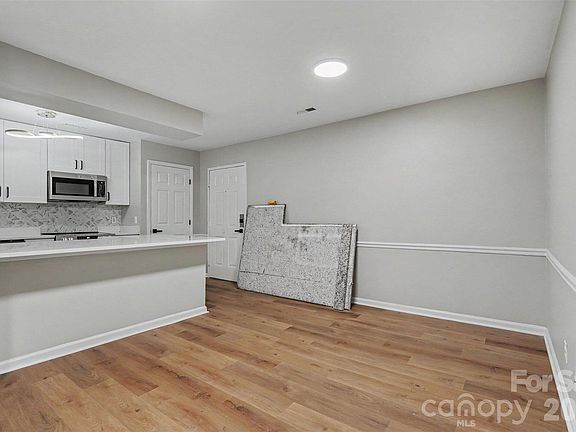 2nd image of 6260 Rosecroft Dr #6260