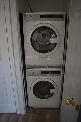 Rented by NY Space Finders Inc. | media 17